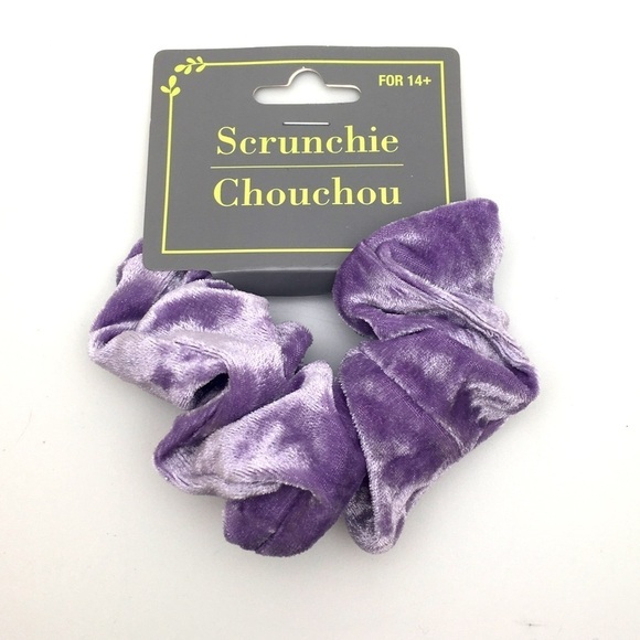 New Velvet Pearl Scrunchies Set of 2 - Picture 3 of 3